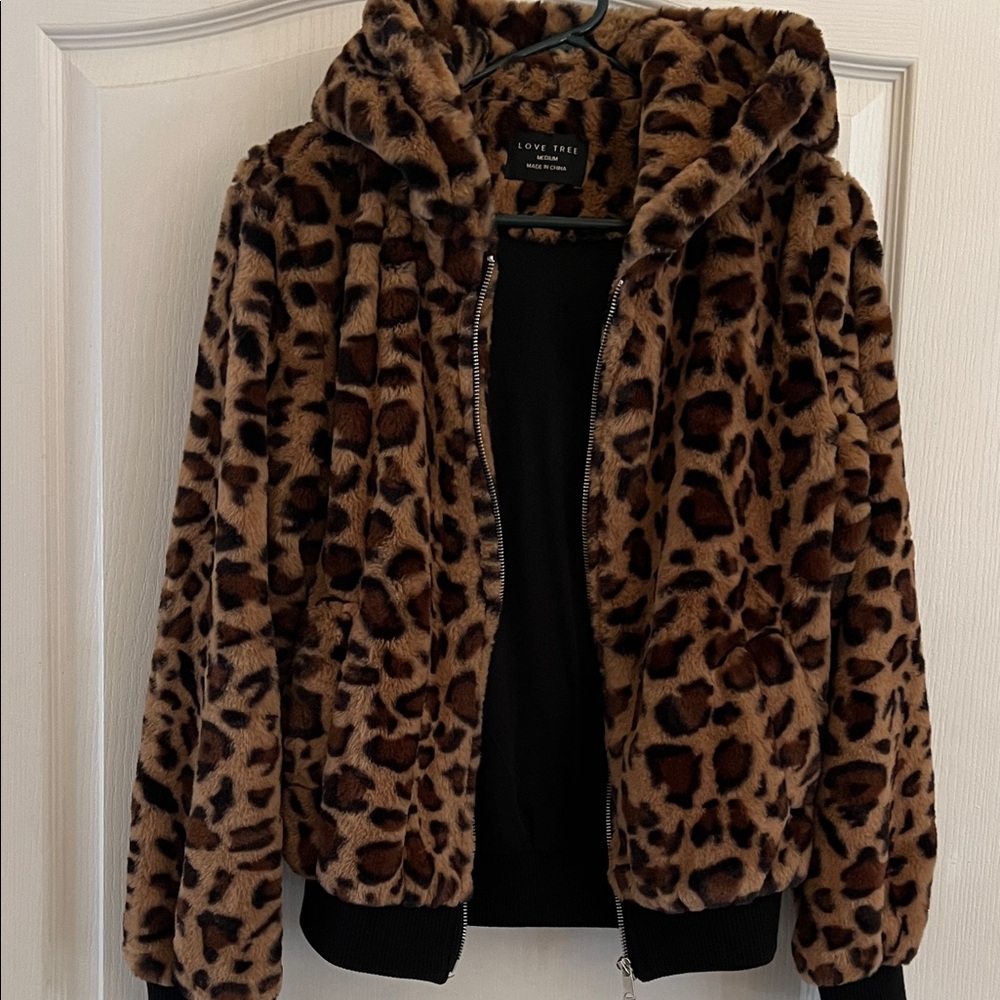 Love Tree Animal Print Faux Fur Jacket size M